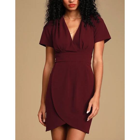 NWT Lulus Marena Burgundy Short‎ Sleeve Mini Dress Faux Wrap Front, Size XS - Picture 1 of 13